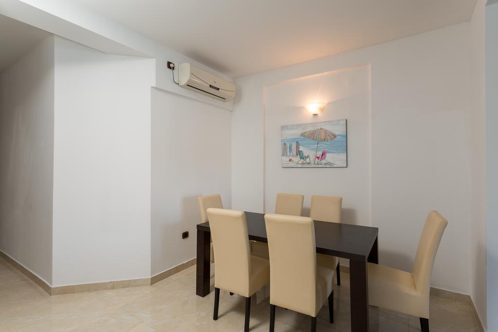 Adriatic Raf Apartments Budva Eksteriør billede