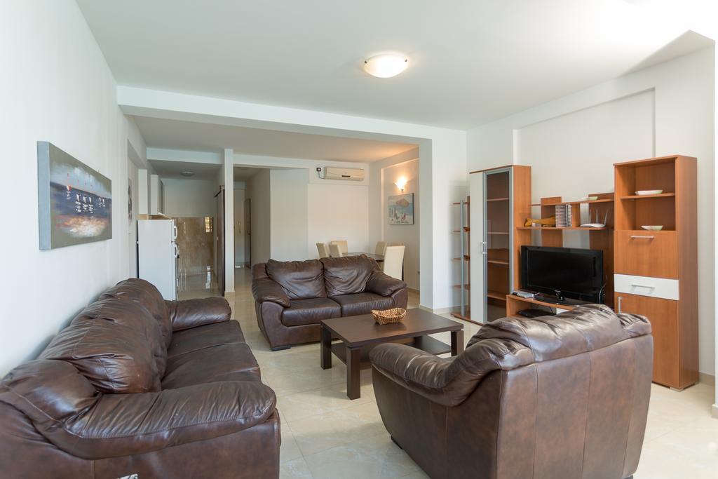 Adriatic Raf Apartments Budva Eksteriør billede